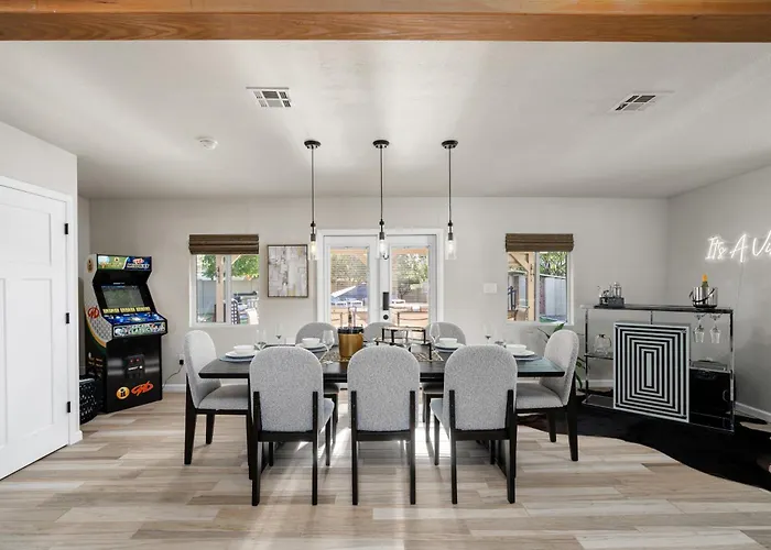 Holiday home Stylish Retreat With Private Pool Prime Location Scottsdale