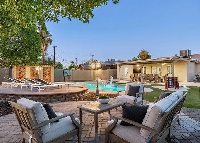 Stylish Retreat With Private Pool Prime Location * Scottsdale