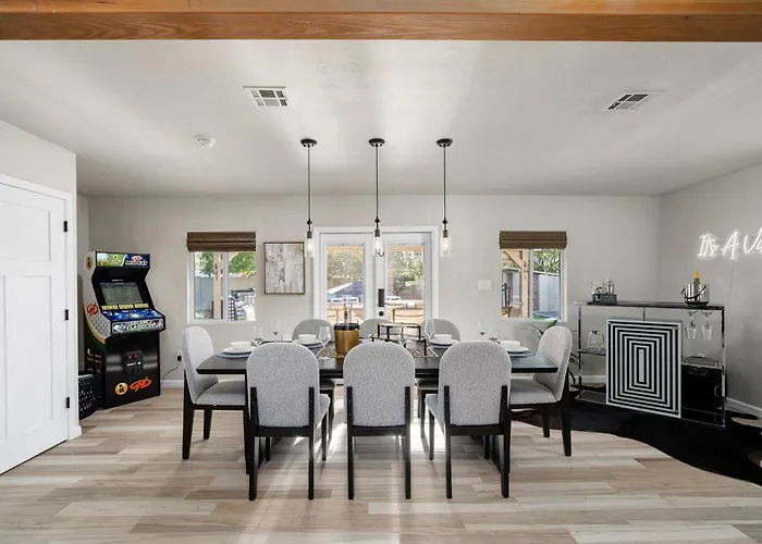 Stylish Retreat With Private Pool Prime Location * Scottsdale